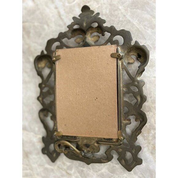 Antique Ornate Brass Picture Frame With Red Velvet Backing & Intricate Design 10 - Picture 8 of 10